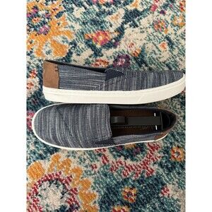 Toms Luca Navy Chambray Slip On Sneakers Shoes Youth‎ Size 6 NWOB